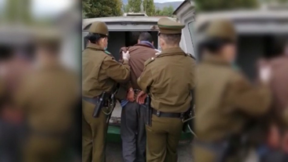 Angol Sujeto atacó con rifle a hijo de expareja y a ella la acuchilló.