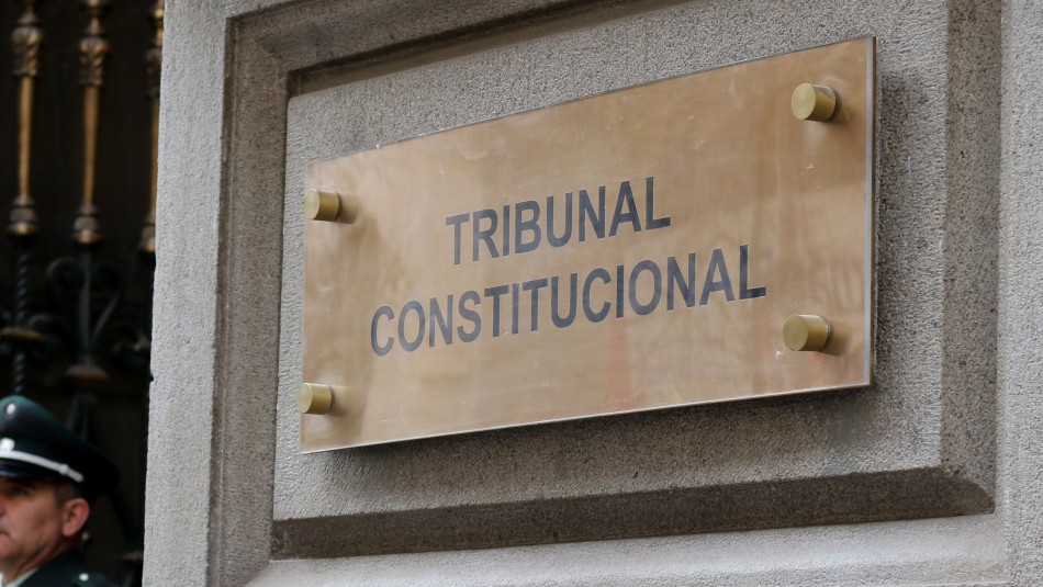 Tercer retiro AFP Tercer 10%: parlamentarios oficialistas presionan al Gobierno para que recurra ya al TC