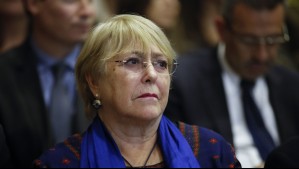 'Podemos proteger y explotar': Expresidenta Bachelet defiende Estrategia Nacional del Litio