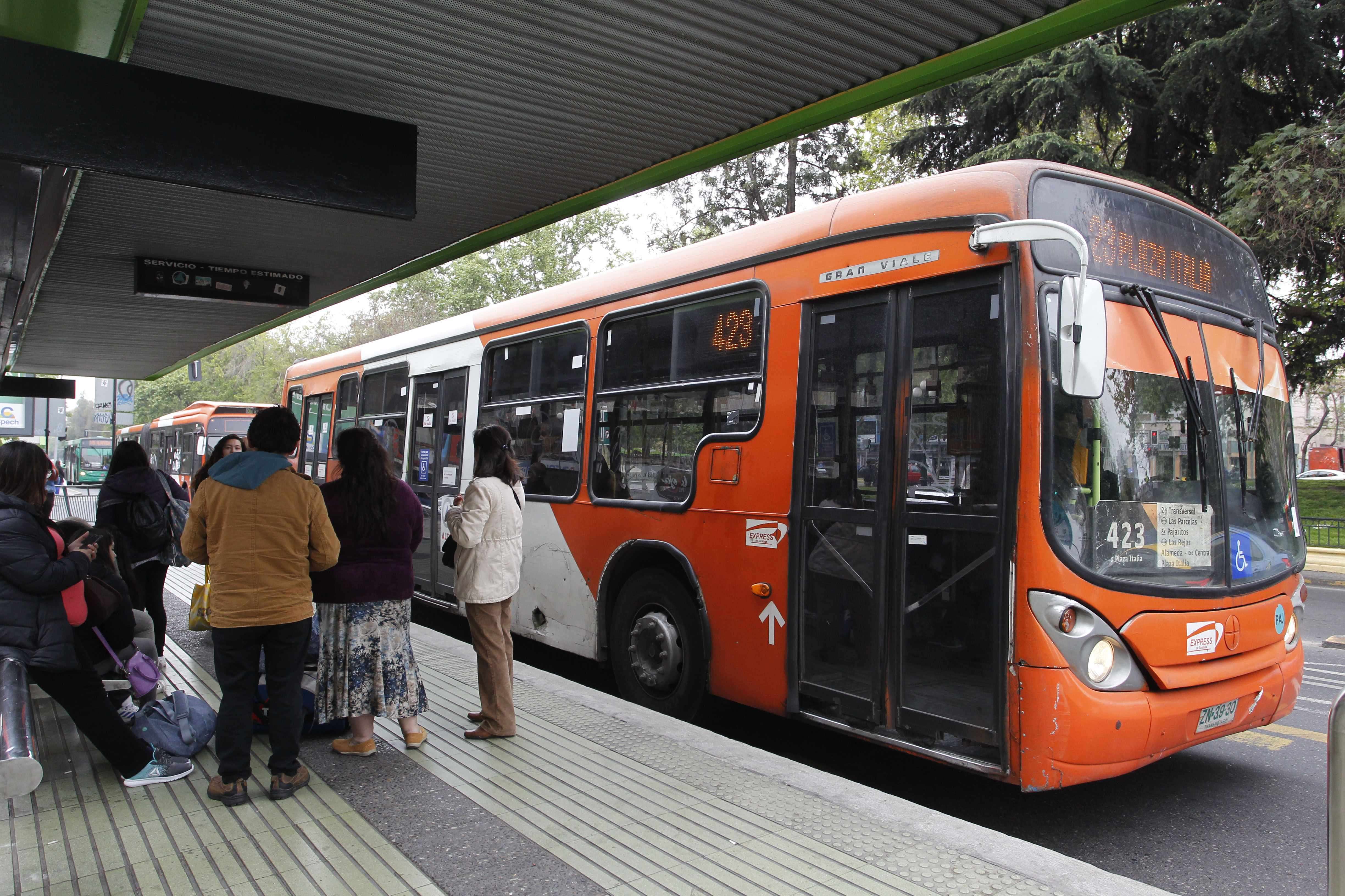 Bus del antiguo Transantiago (Referencial Aton)