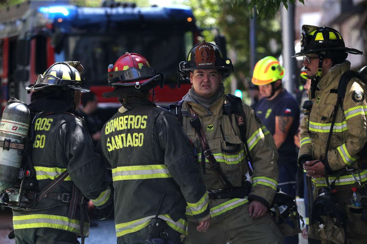 Voluntarios de Bomberos (Referencial Aton)