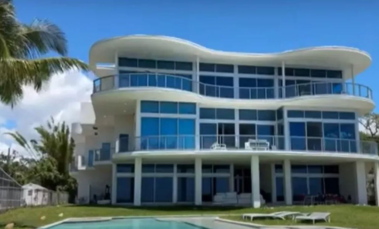 Exterior casa Marcelo Ríos