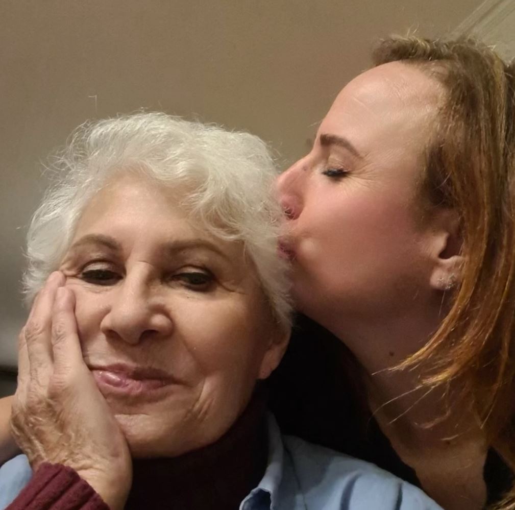 Teresita Reyes y Teresa Giacaman