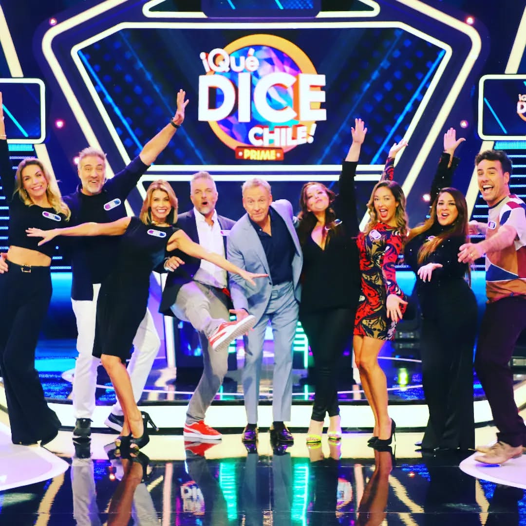 Carolina Oliva junto a sus compañeros de la 