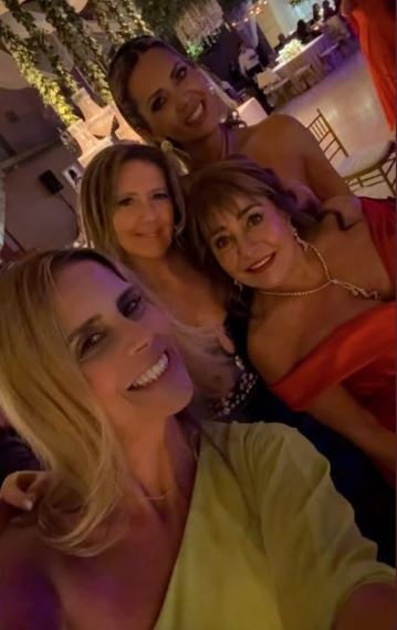 Helhue Sukni y sus amigas (Instagram)