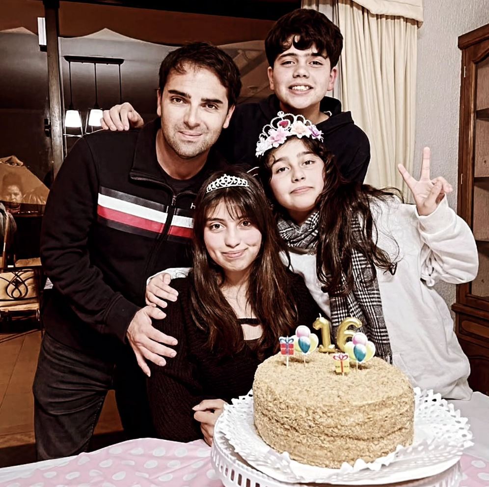 Rodrigo Cruz y su familia