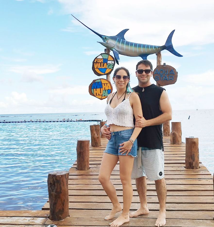 Rodrigo Cruz y su pareja