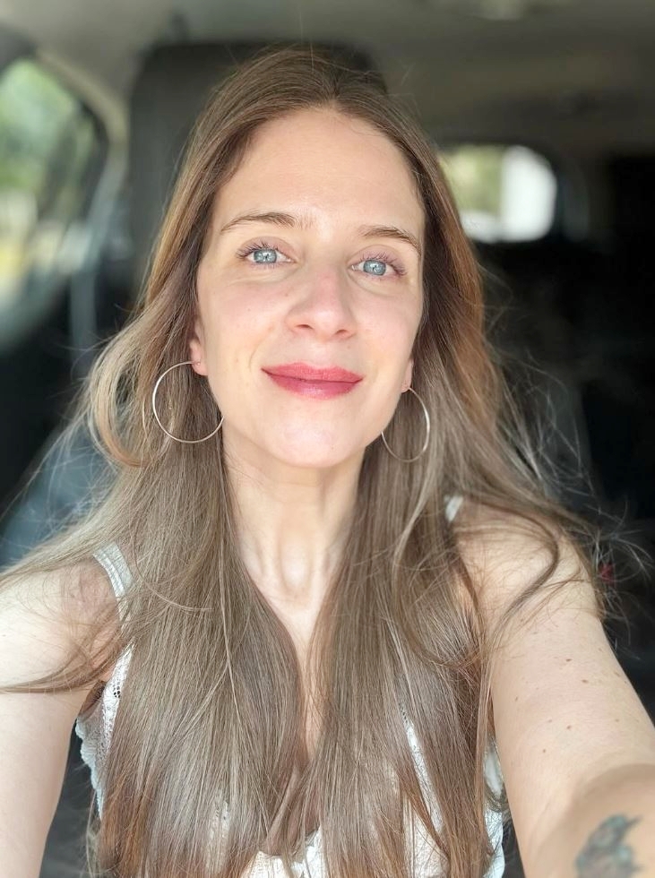 El nuevo look de Alison Mandel